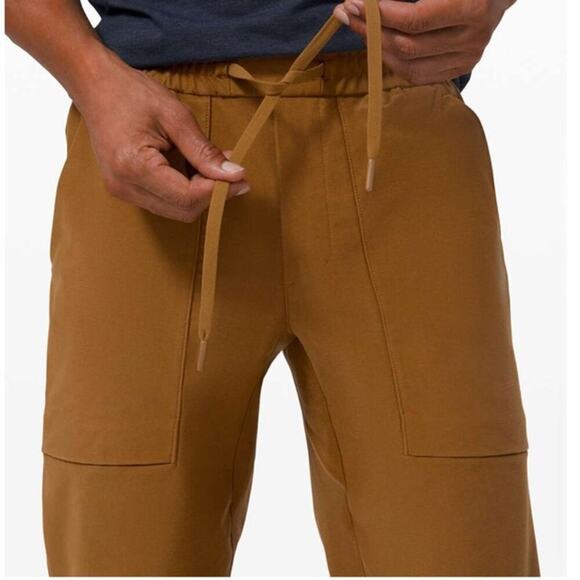 LULULEMON Bowline Pant Utilitech 30" in Burnt Caramel Mens Large 32W x 30L - Picture 2 of 14